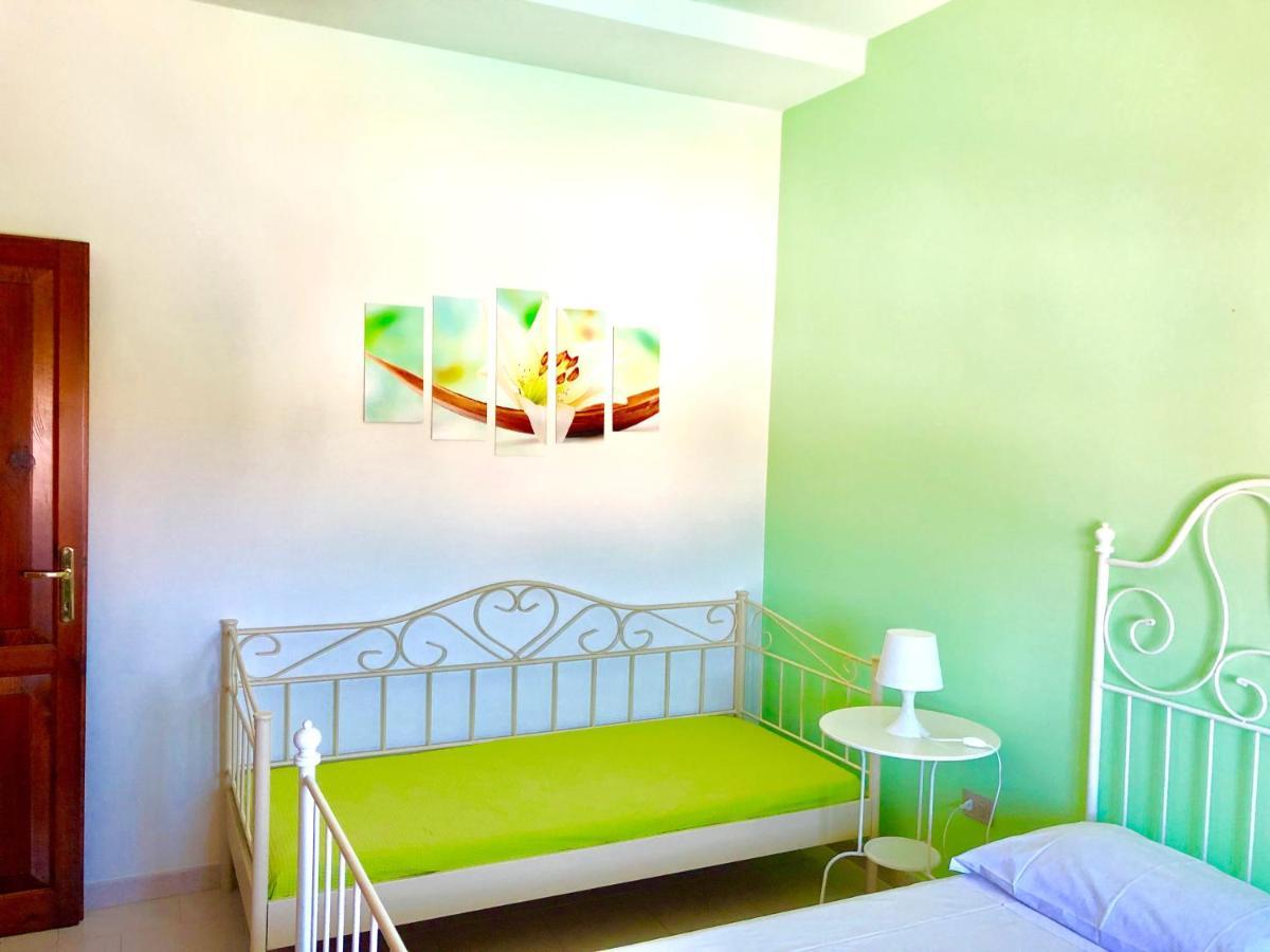Apartment Maria Tergu Екстер'єр фото
