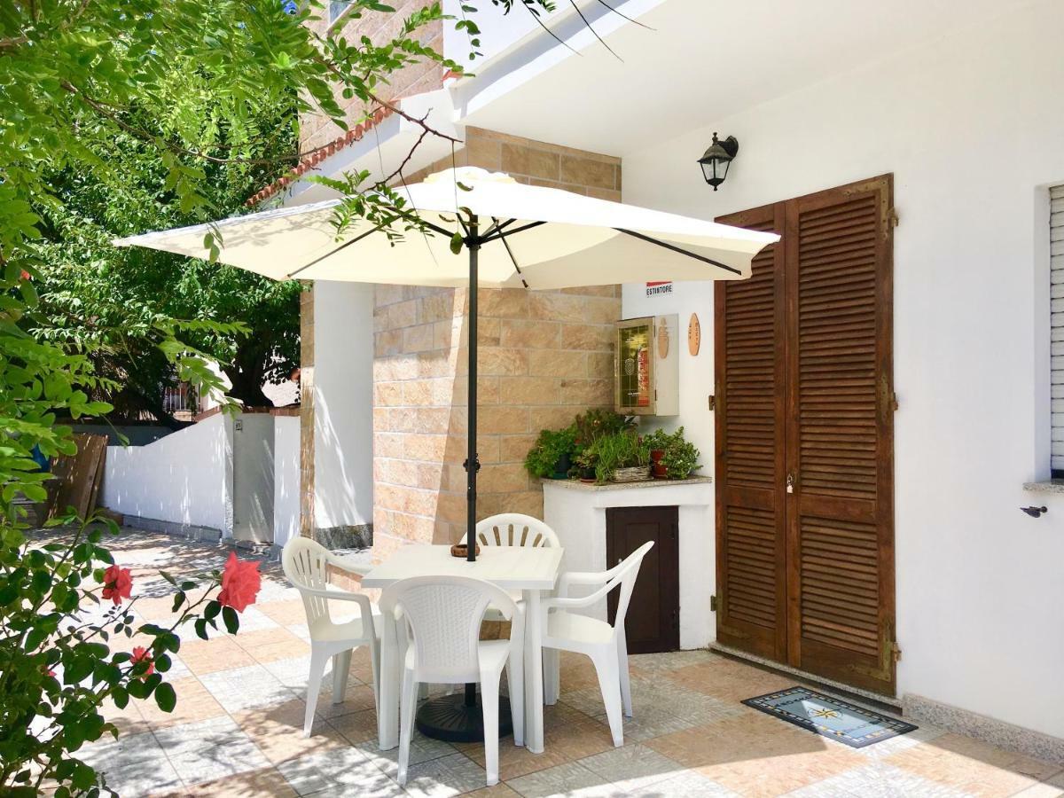 Apartment Maria Tergu Екстер'єр фото